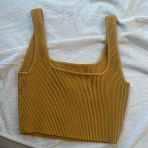 Aritzia crop top